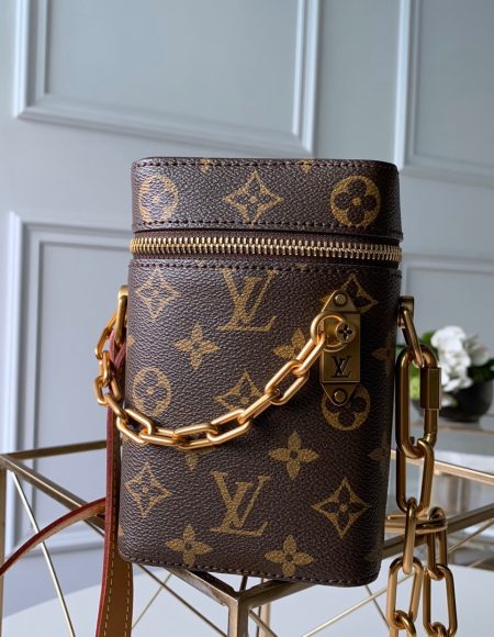 LOUIS VUITTON BAG