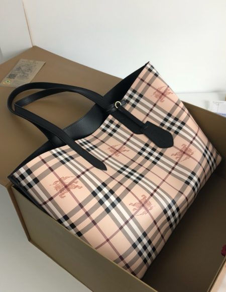 Burberry Shopping bag