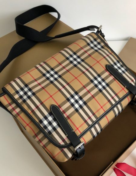 Burberry Messenger bag
