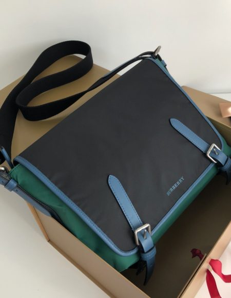 Burberry Messenger bag