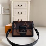 Louis Vuitton DAUPHINE