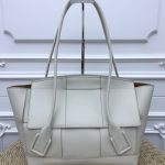 BOTTEGA VENETA Handbag