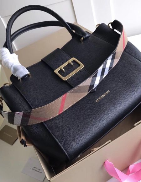 Burberry shoulder bag