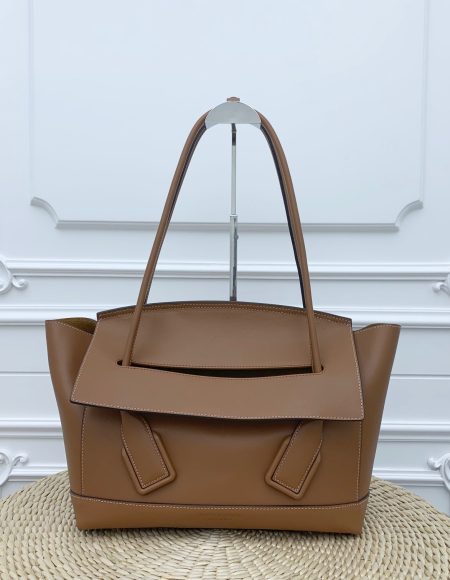 BOTTEGA VENETA Handbag