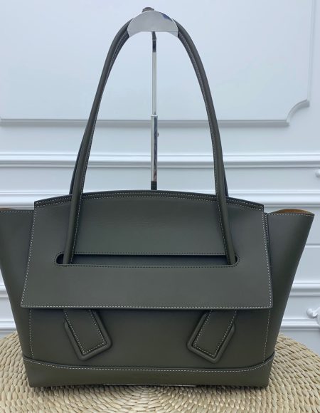 BOTTEGA VENETA Handbag