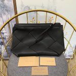 Bottega Vaenta Clutch