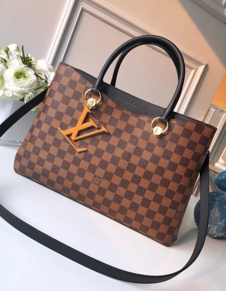 Louis Vuitton RIVERSIDE