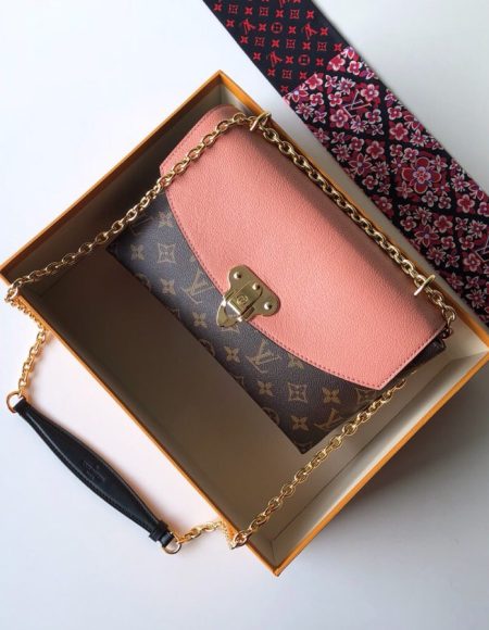 Louis Vuitton SAINT PLACIDE