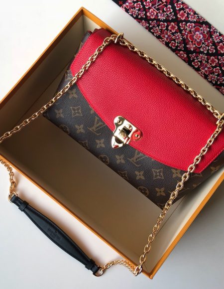 Louis Vuitton SAINT PLACIDE