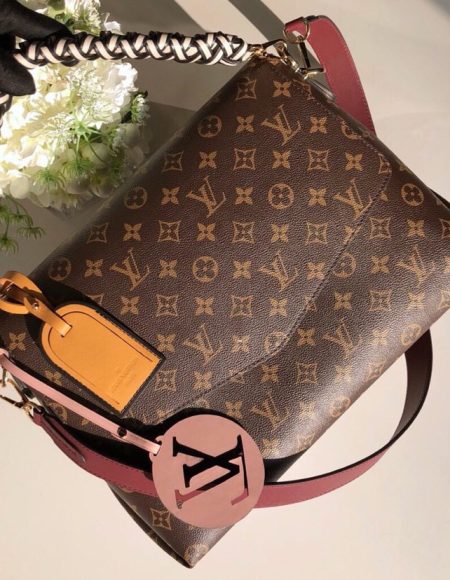 Louis Vuitton BEAUBOURG MM
