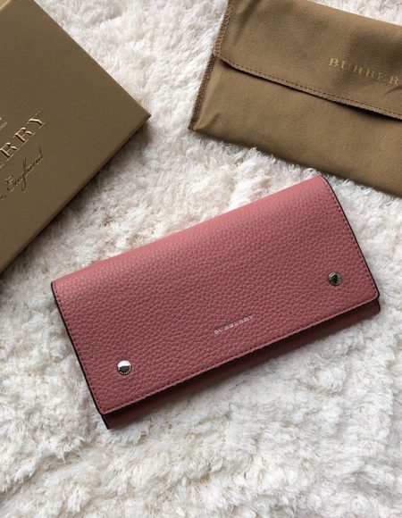 Burberry wallet