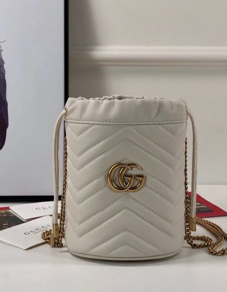 GUCCI GG BUCKET BAG