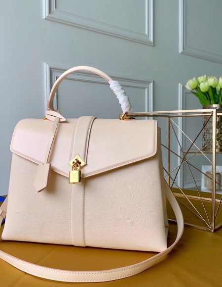 Louis Vuitton Rose Des Vents