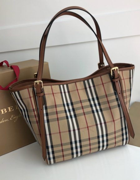 Burberry Shopping bag