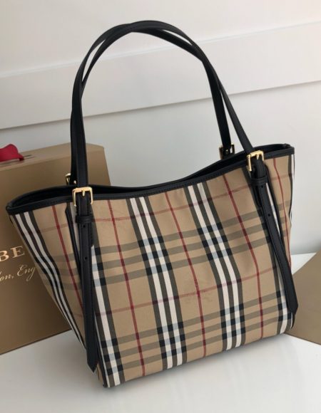 Burberry Shopping bag