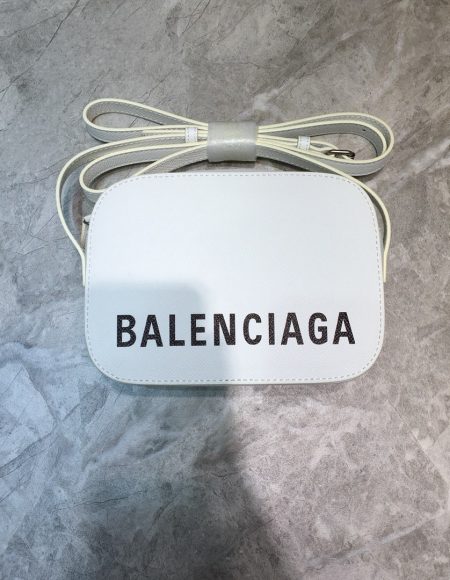 Balenciaga ville