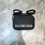 Balenciaga ville