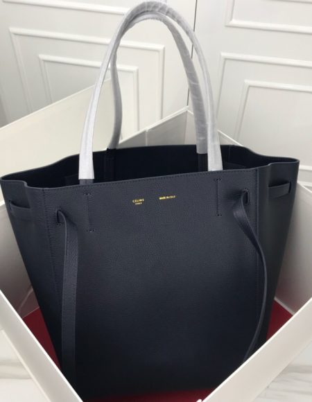 Celine Cabas Phantom