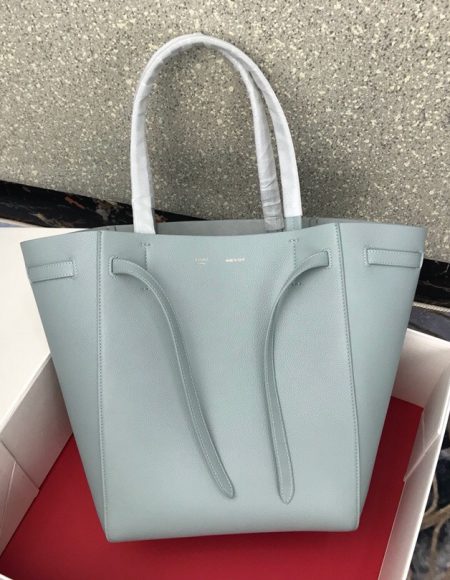 Celine Cabas Phantom