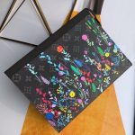 Louis Vuitton Clutch