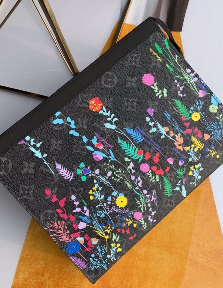 Louis Vuitton Clutch