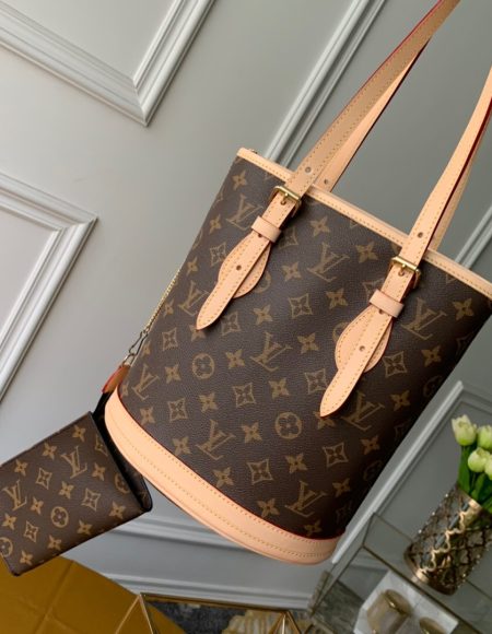 Louis Vuitton Bucket bag