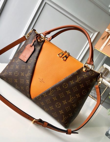 LOUIS VUITTON Tote MM