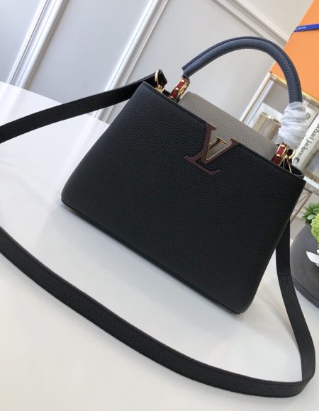 LOUIS VUITTON Capucines