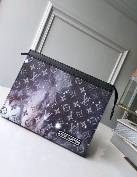 LOUIS VUITTON POCHETTE VOYAGE