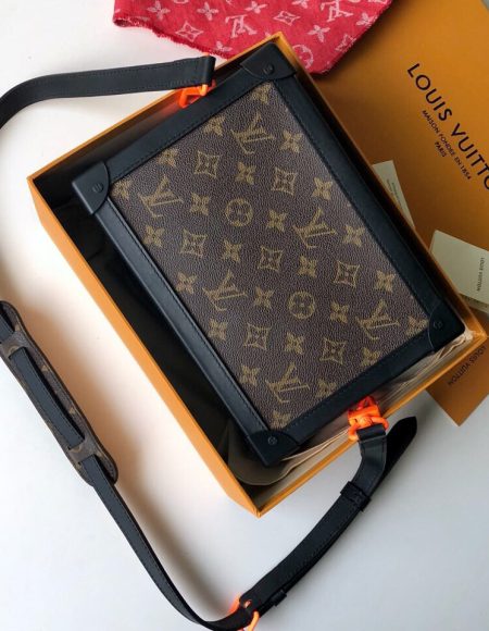 LOUIS VUITTON Soft Trunk