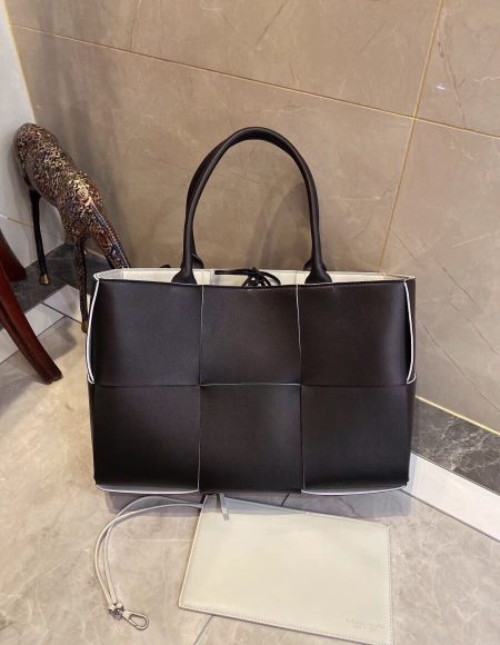 Bottega Veneta Tote