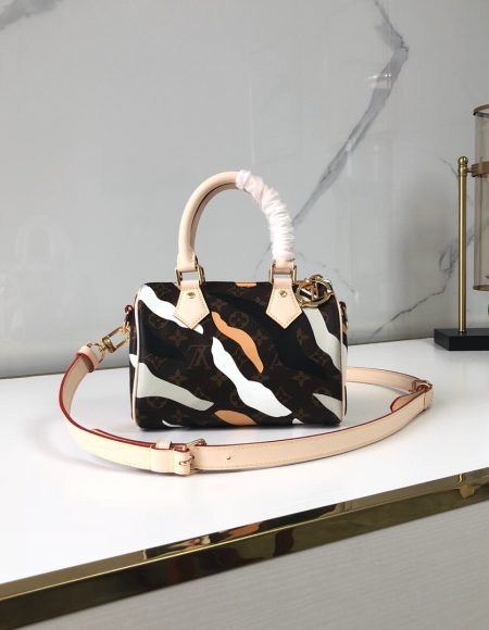 Louis Vuitton SPEEDY