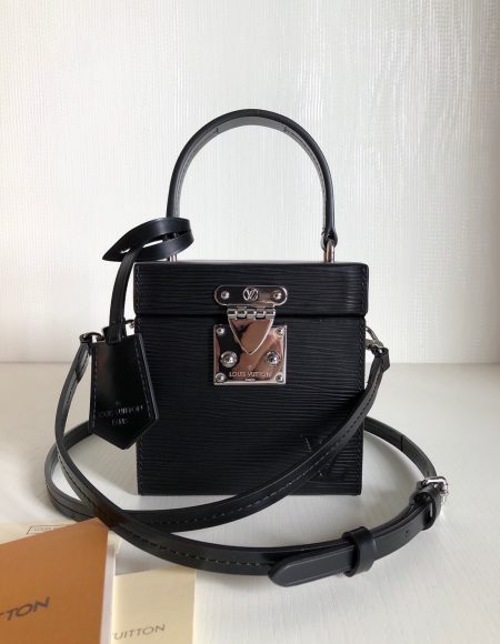 LOUIS VUITTON BLEECKER BOX