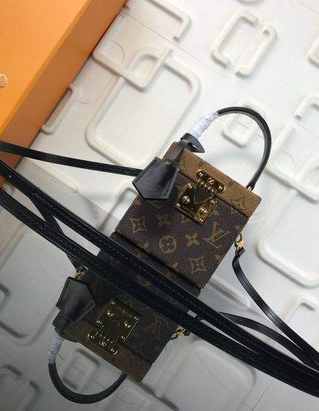 LOUIS VUITTON BLEECKER BOX