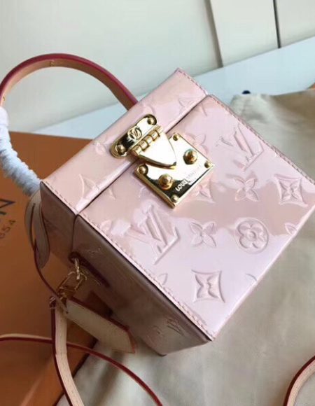 LOUIS VUITTON BLEECKER BOX