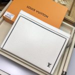 Louis Vuitton TOILETRY POUCH 26