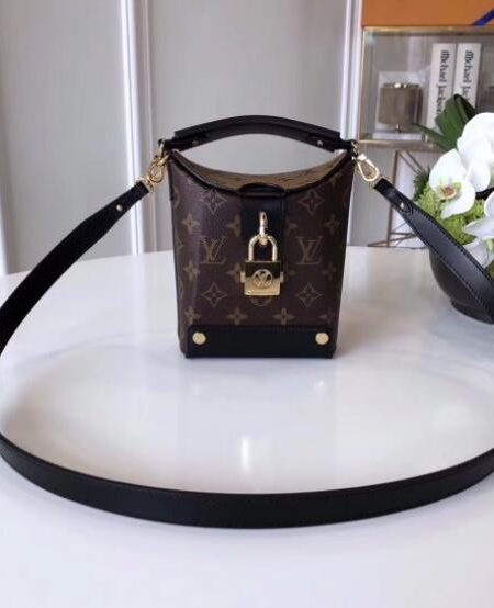 LOUIS VUITTON BENTO BOX