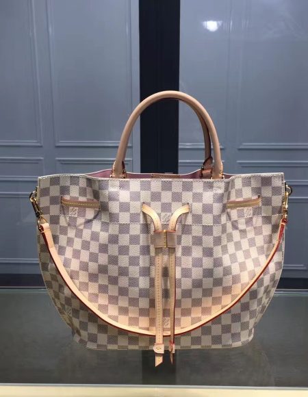 Louis Vuitton Girolata