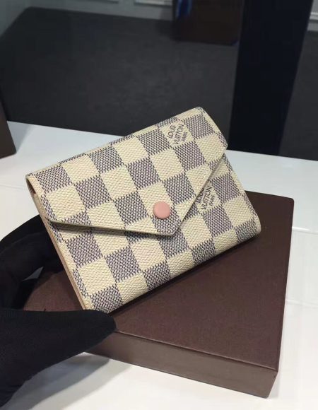Louis Vuitton VICTORINE Wallet