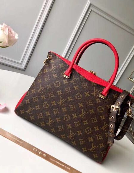 Louis Vuitton pallas
