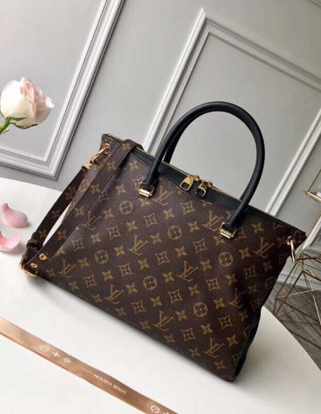 Louis Vuitton pallas