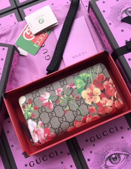 Gucci wallet