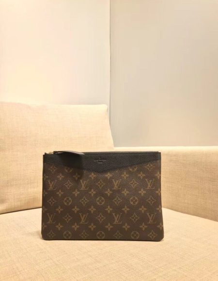 Louis Vuitton DAILY