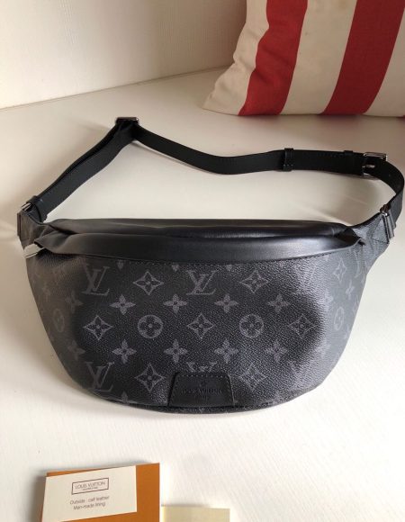 Louis Vuitton DISCOVERY BUMBAG