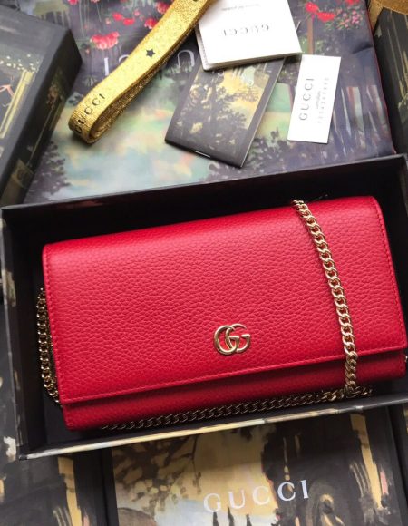 Gucci GG Marmont leather chain wallet