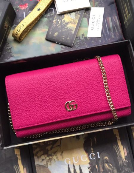 Gucci GG Marmont leather chain wallet