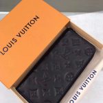 LOUIS VUITTON Zippy Wallet