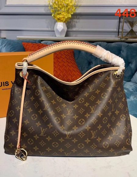 Louis Vuitton Artsy MM