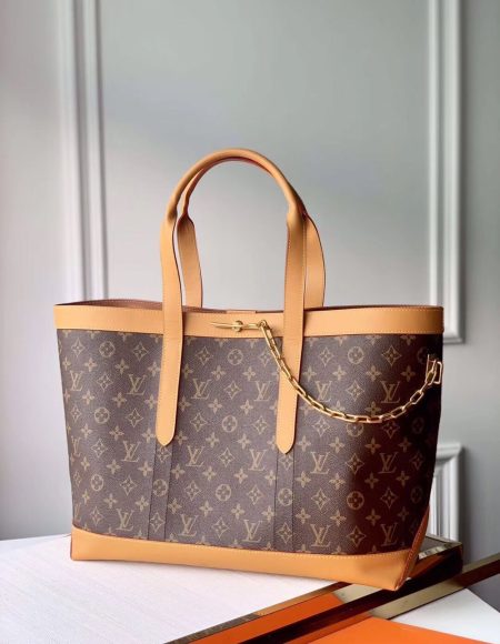 Louis Vuitton Tote