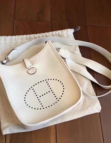 Hermes Evelyn